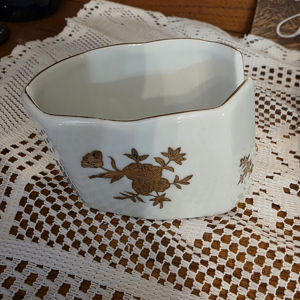 Andrea By Sadek 7736 White and Gold Floral Ceramic Cooking Utensil Spoon Rest